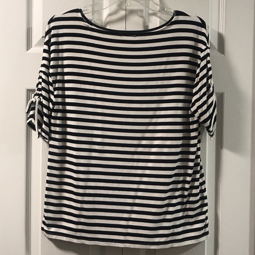 Ann Taylor Factory Black and White Striped Ruched Short Sleeve Top